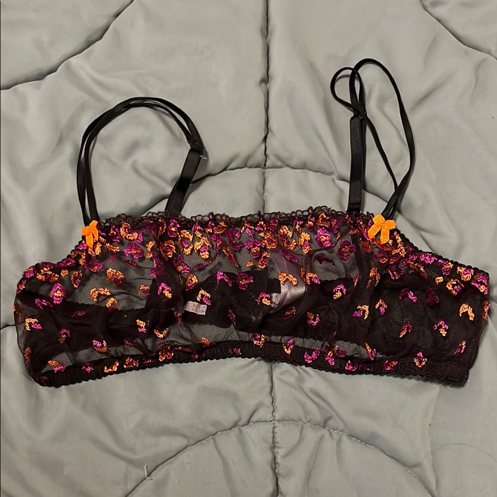 SavagexFenty Black and Pink Lace Bralette Lg